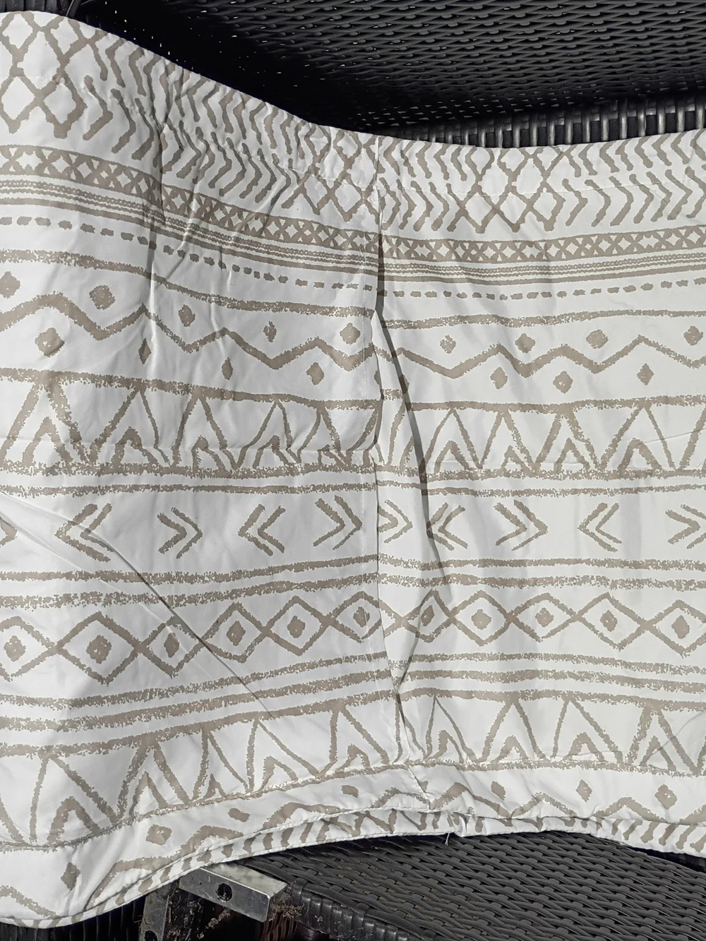 Neutral Tribal Stripe Quilted Bedspread – Cream and Taupe